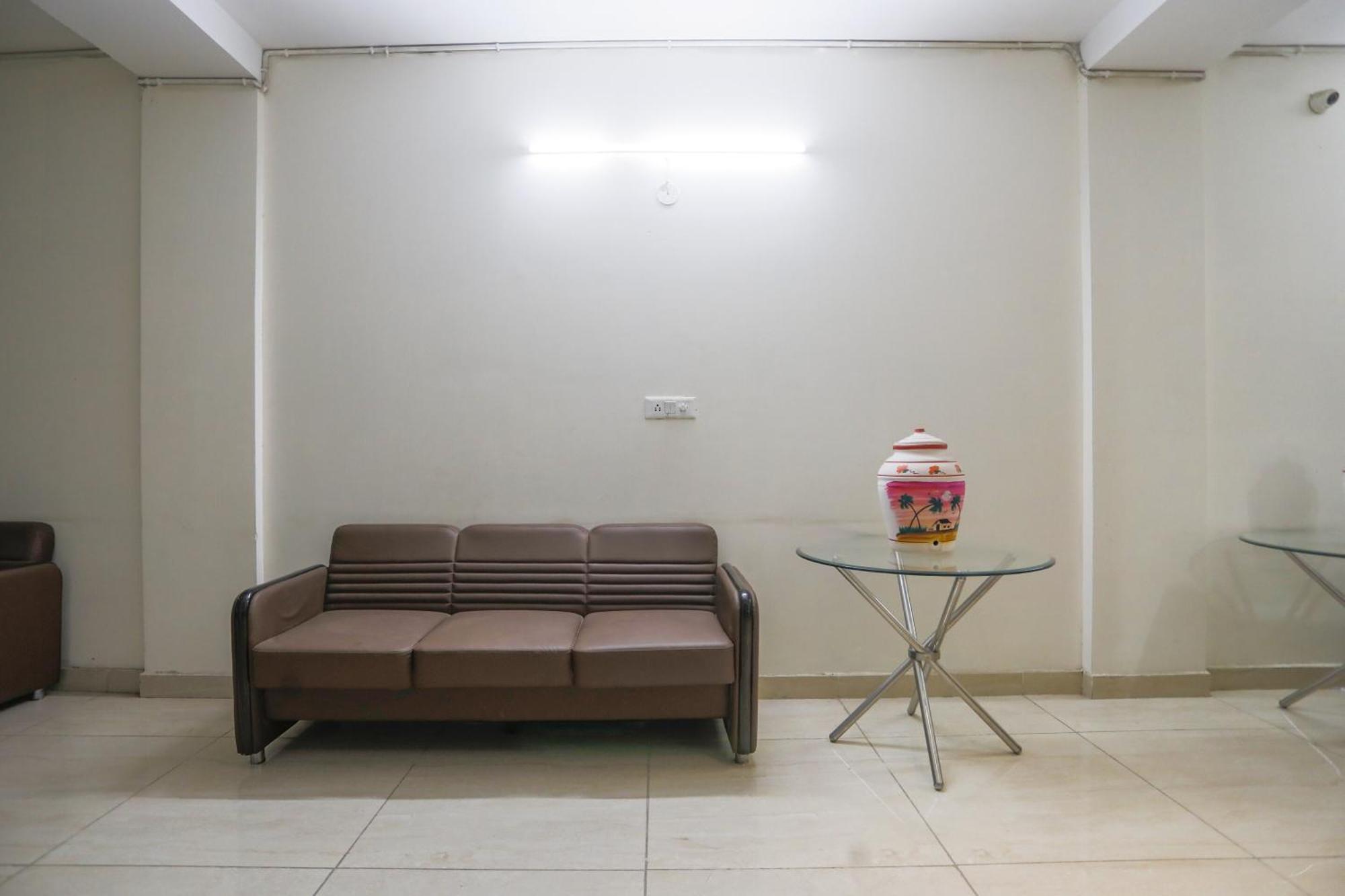 Hotel O Jsb Hotel Faridabad Exterior foto